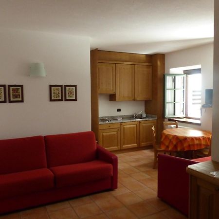 Residence Deborah Мадезимо Экстерьер фото