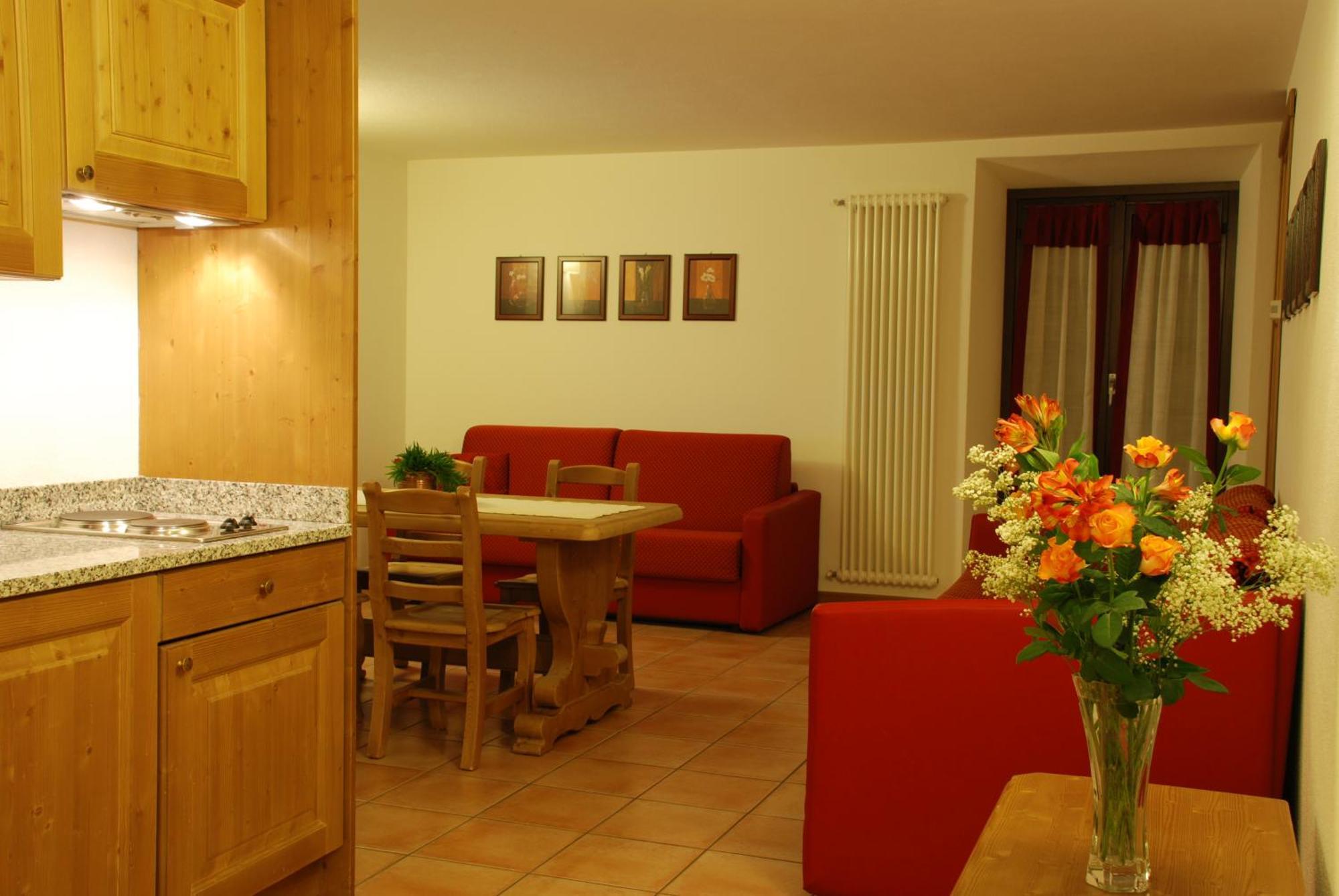 Residence Deborah Мадезимо Экстерьер фото