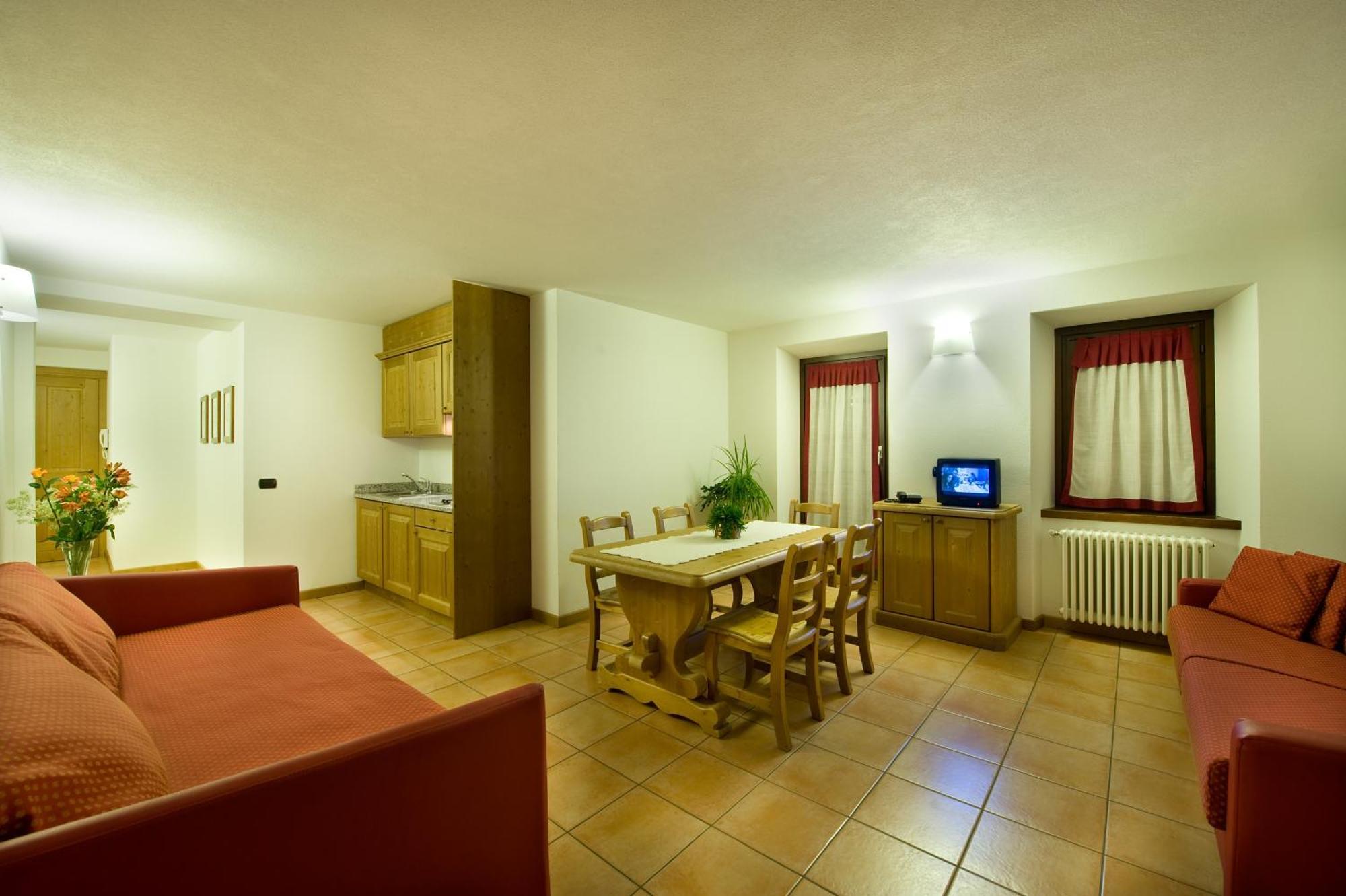 Residence Deborah Мадезимо Экстерьер фото